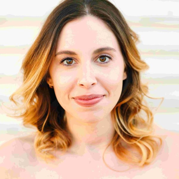 Lara Parker